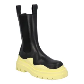 Bottega Veneta Women Tire Chelsea Boots in Black Lemonade Calfskin