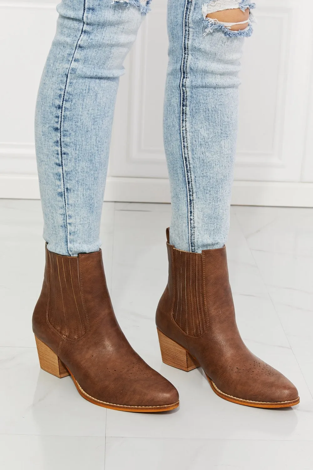 Chestnut Stacked Heel Chelsea Boots