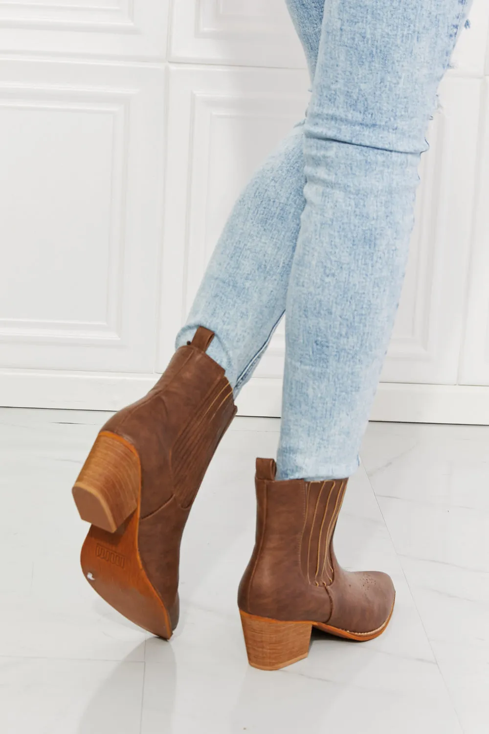 Chestnut Stacked Heel Chelsea Boots