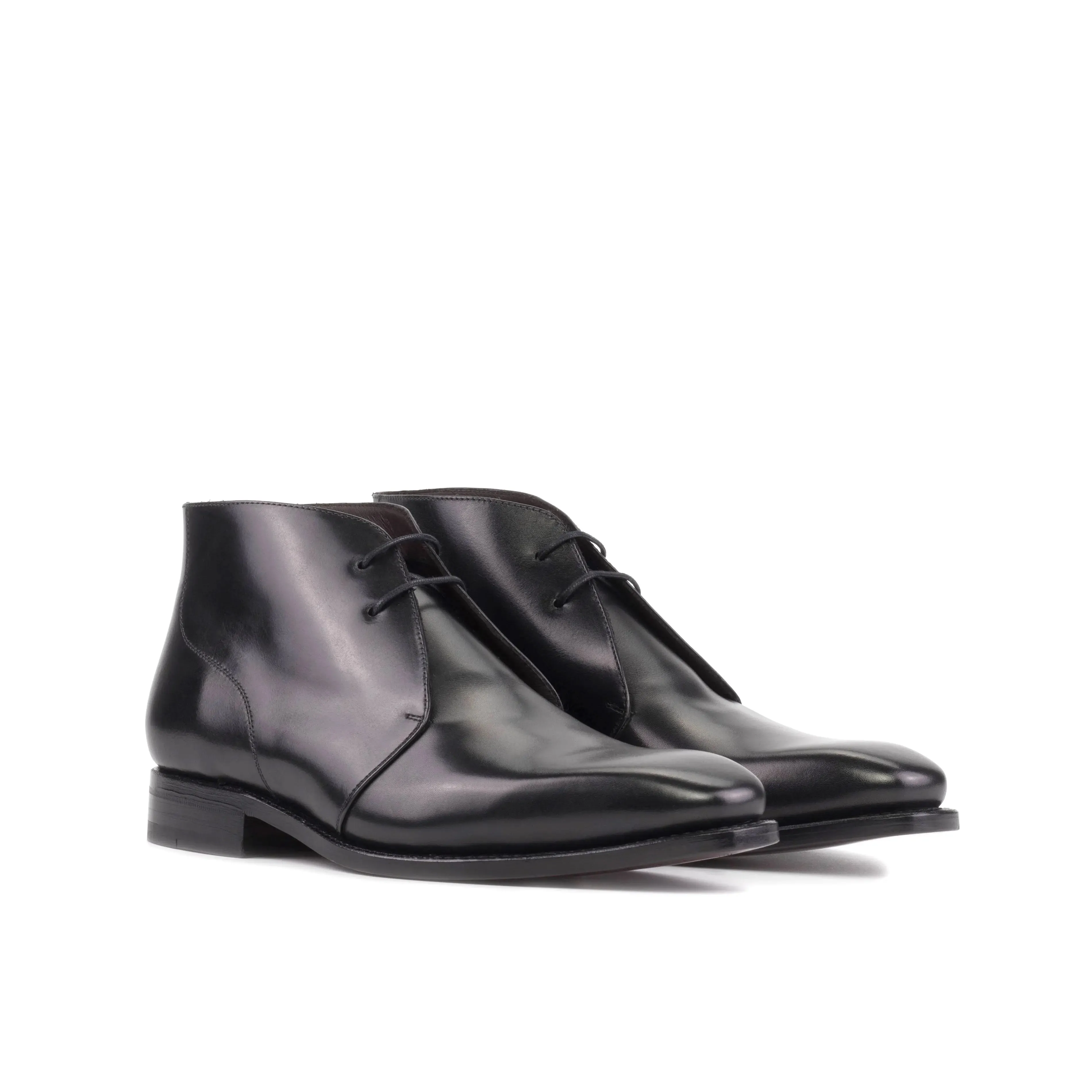 DapperFam Vivace in Black Men's Italian Leather Chukka