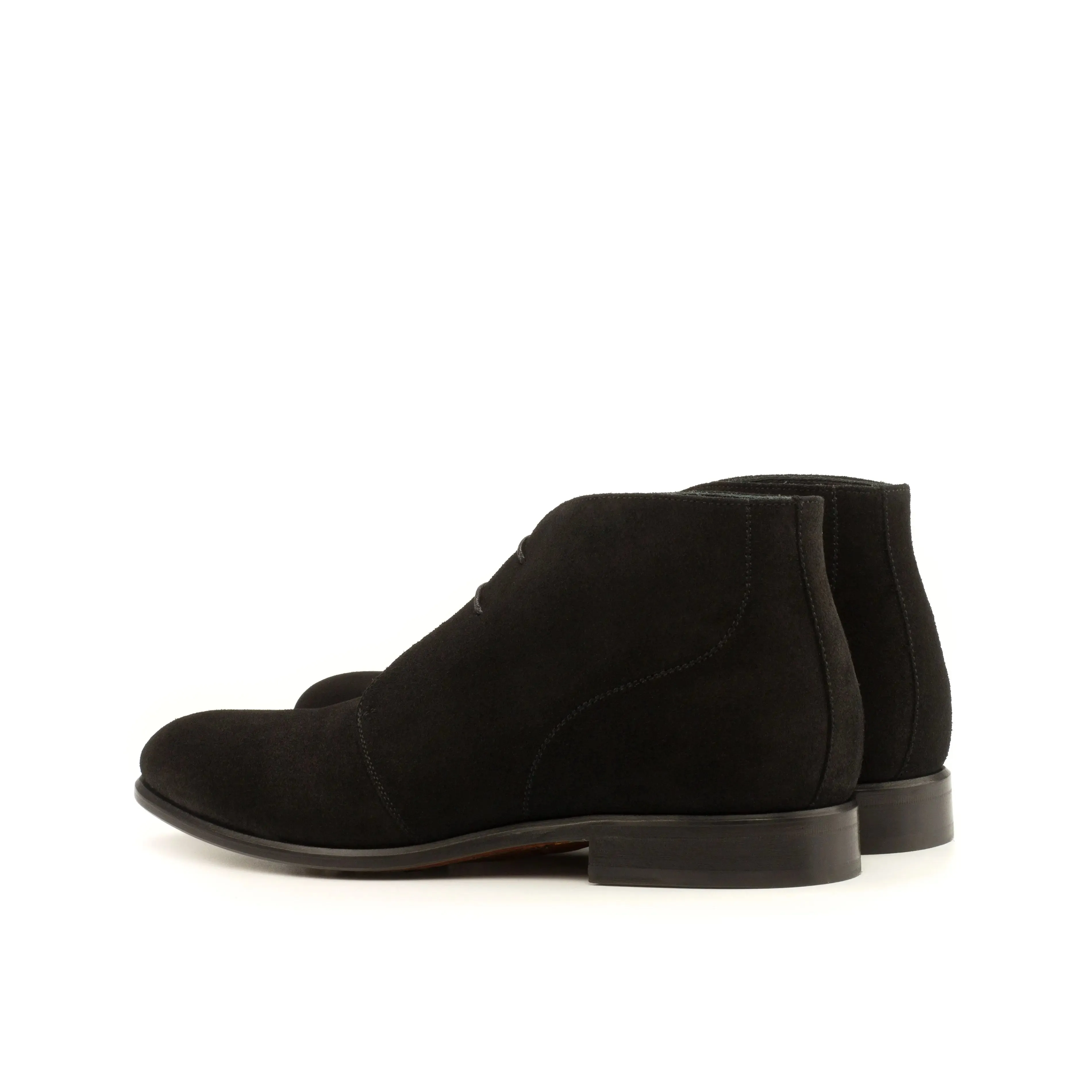 DapperFam Vivace in Black Men's Lux Suede Chukka