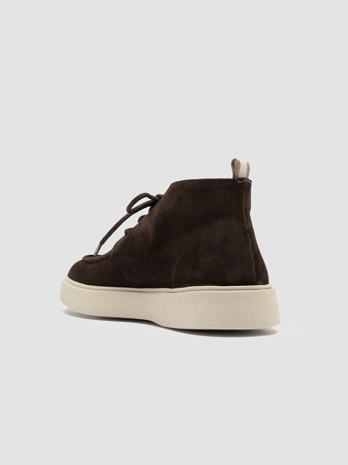 FRAME 002 - Brown Suede Chukka Boots