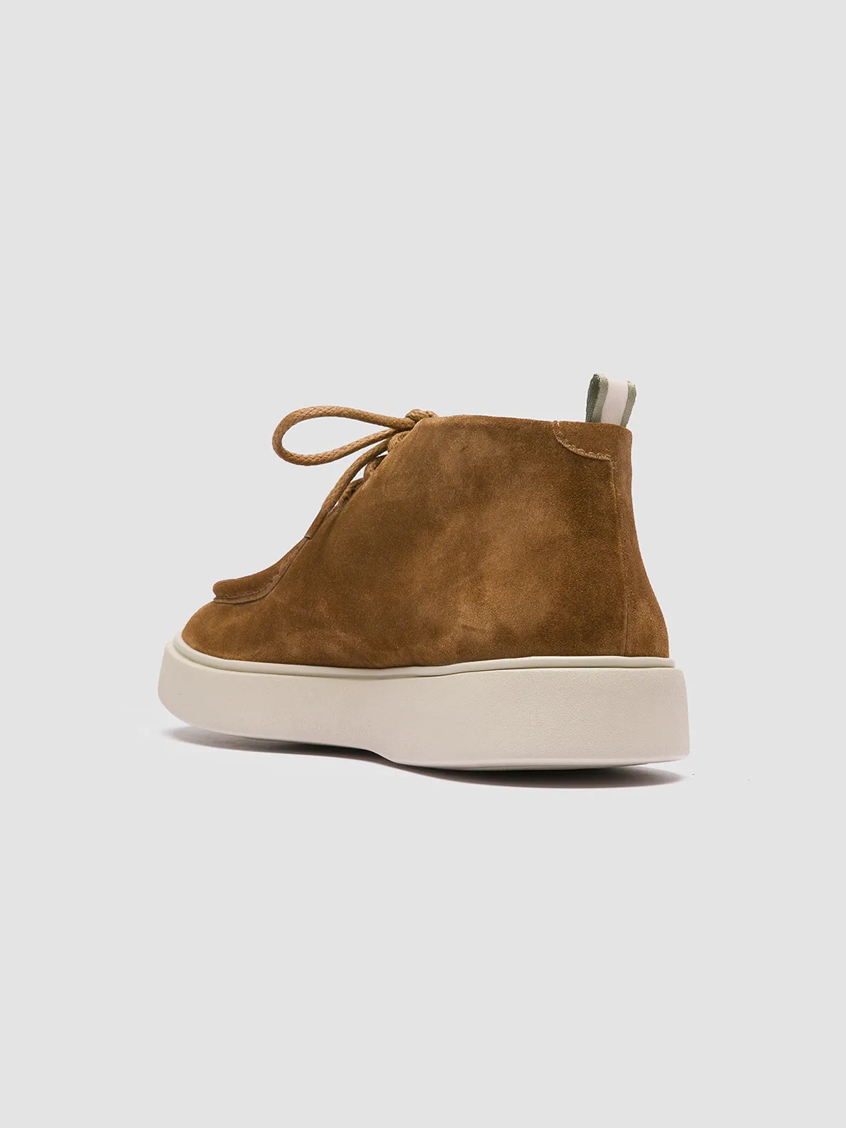 FRAME 012 - Brown Suede Chukka Boots