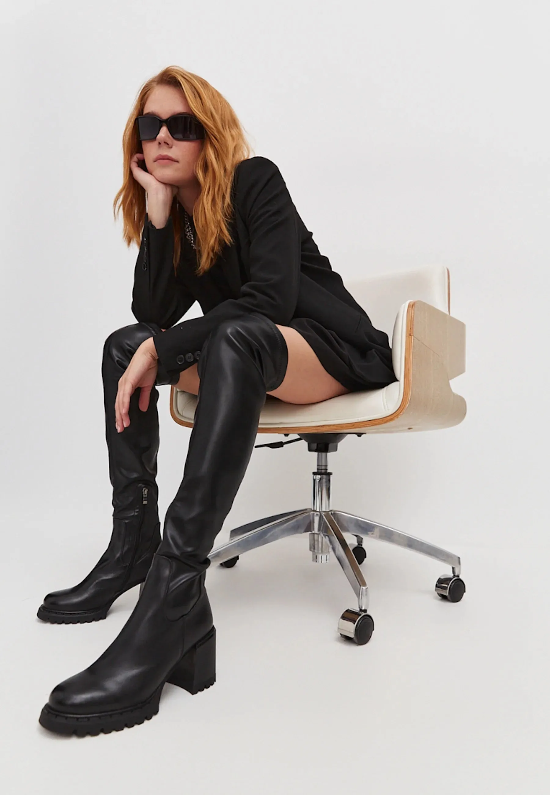 Knee High Boots With Block Heel - Black